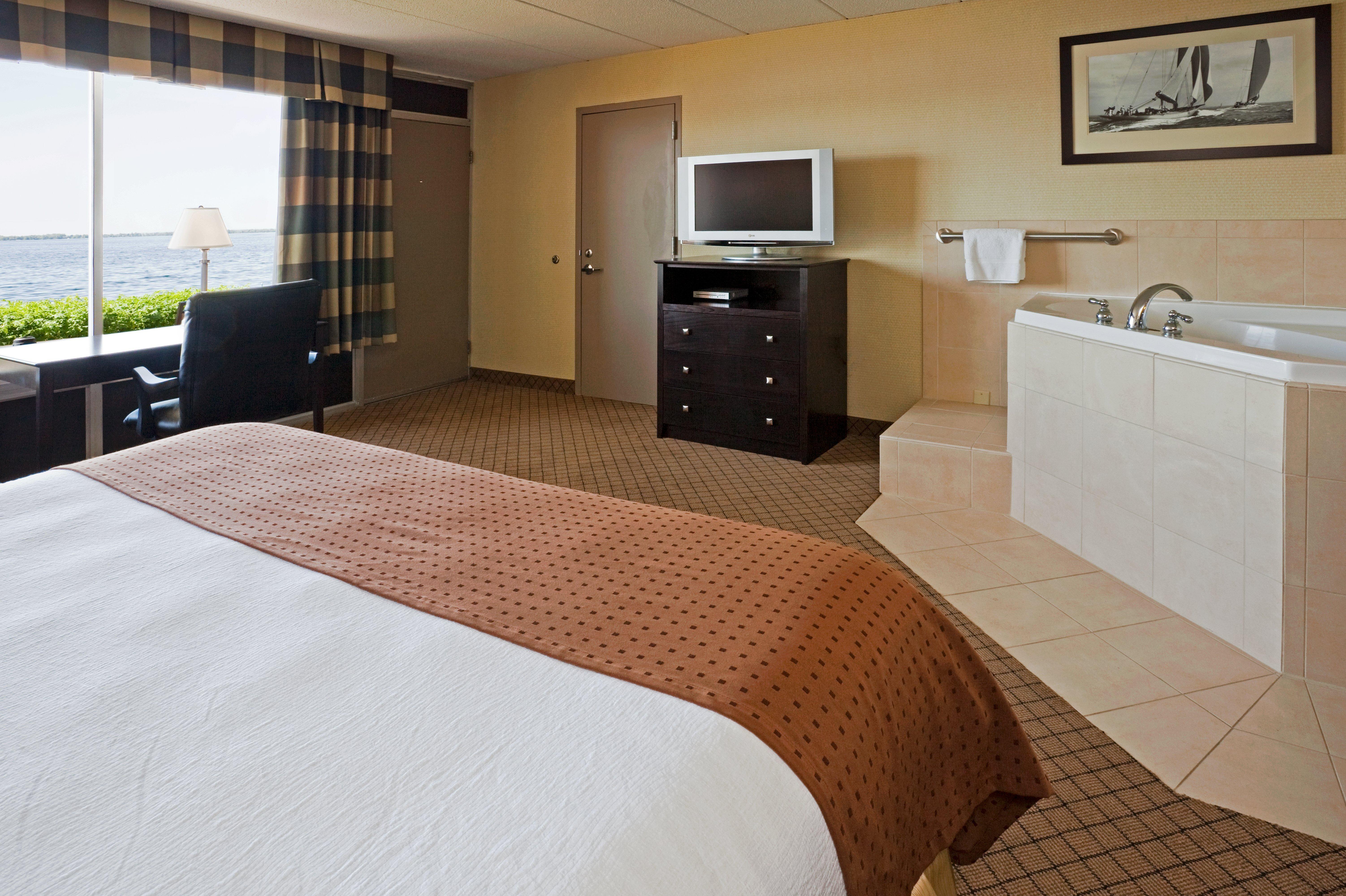 Holiday Inn Detroit Lakes Extérieur photo